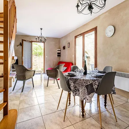 In With Private Courtyard * Minerve