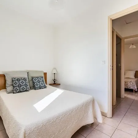 In With Private Courtyard *