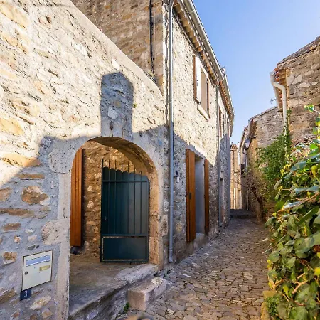In With Private Courtyard *