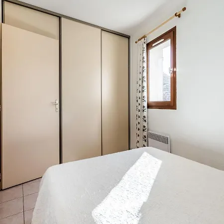 Holiday home In With Private Courtyard *