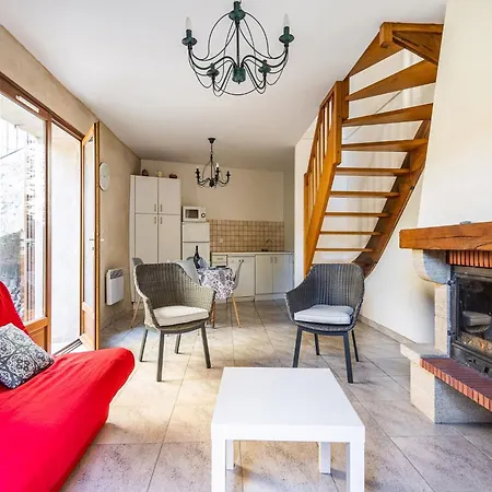 Holiday home In With Private Courtyard *